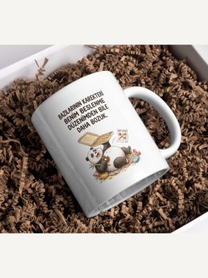 "Karakteri Beslenme Düzeninden Bozuk" Esprili Panda Tasarım Kupa