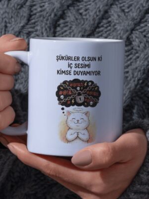 Alternative view of "Şükürler Olsun Ki İç Sesimi Kimse Duyamıyor Yazılı Melek Görünümlü Kedi Tasarımlı Kupa"